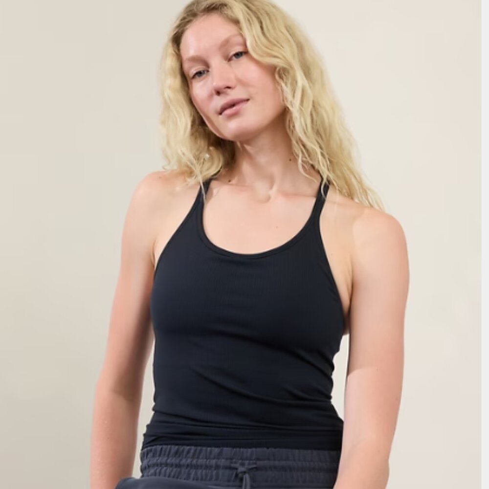 NWT Athleta Renew support top, size small